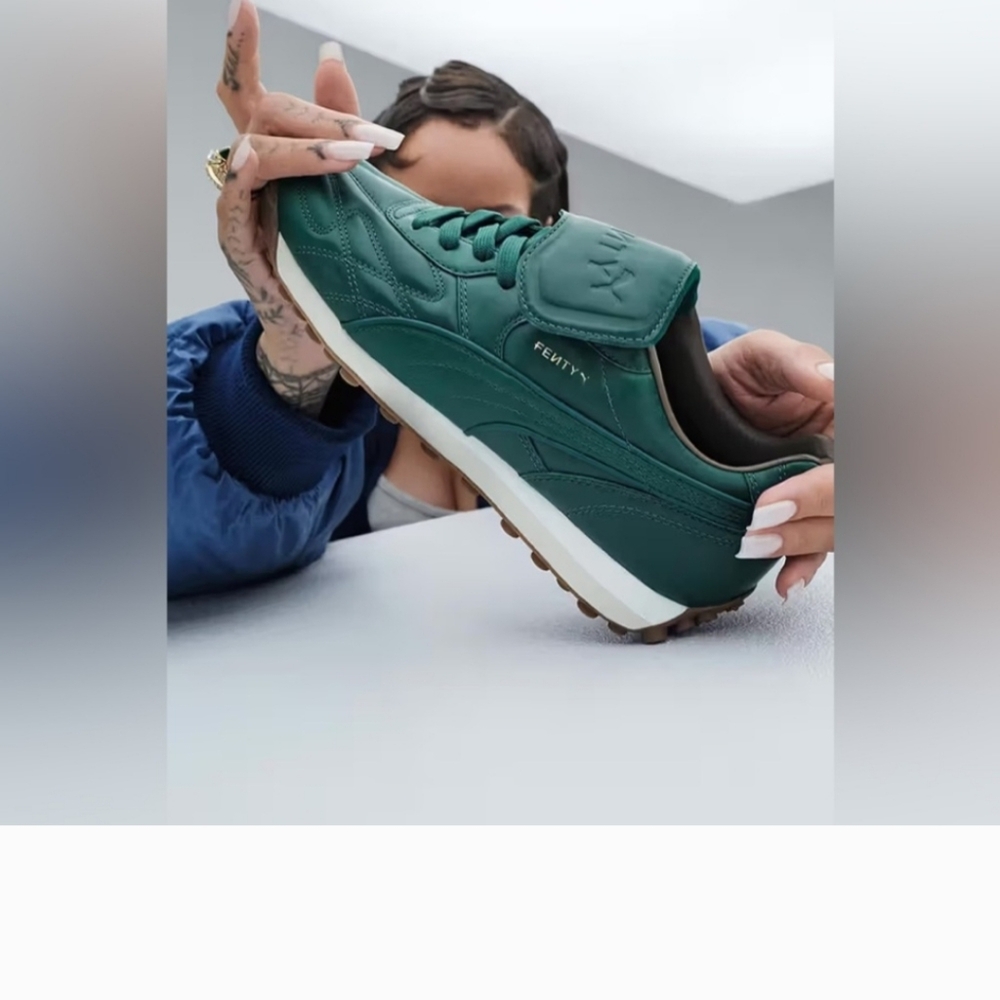 Puma‎ X Fenty green Women's Avanti VL Sneaker NWOB - Picture 3 of 6